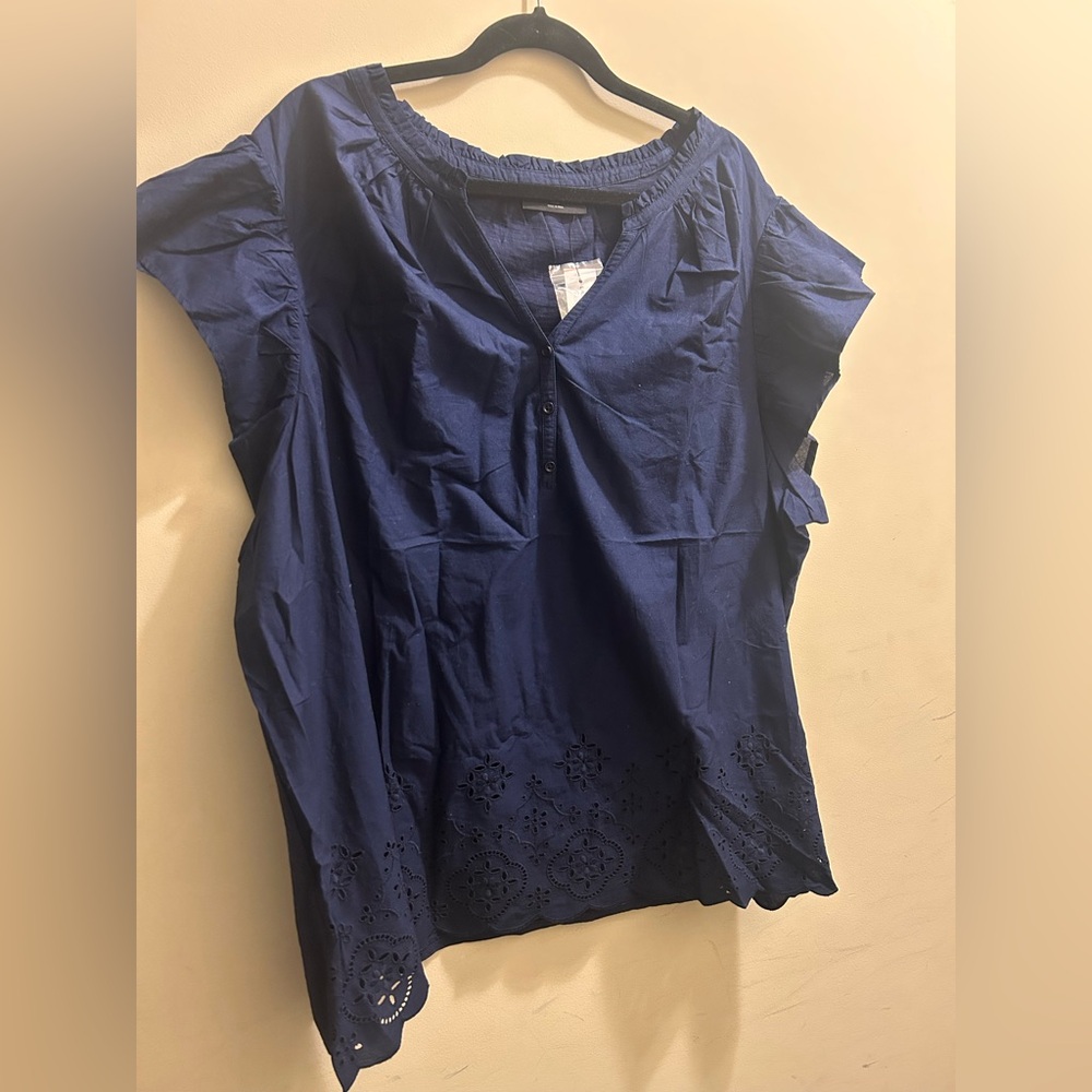 NWT-Lane Bryant Women’s Navy Blouse. Size 26/28
